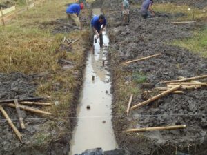 PembangunanPeningkatan Prasarana dan Sarana SMA Dikeluhkan Warga Setempat.