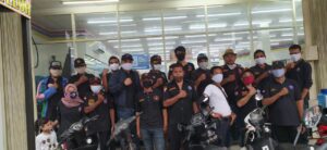 Perduli Dampak C -19, Jajaran BPPKB Ranting Gandaria Mekar Baru Berbagi Masker