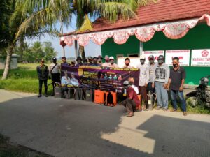 Upaya Cegah Covid-19, Pemerintah Desa Sidoko Lakukan Penyemprotan Cairan Disinfektan Dan Pembagian Masker
