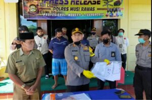 Oknum Kadus dan BPD Desa Banpres ditangkap Polres Musi Rawas, diduga korupsi bantuan BLT.