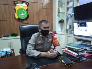 Jelang hut bayangkara ke 74,kapolsek teluknaga melaksanakan bakti sosial