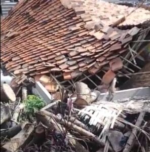 RTLH Di Desa Kramat Ambruk, Butuh Perhatian Pemerintah