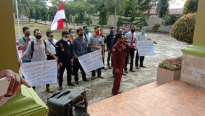 Desak Transfaransi HGU, KAK menggeruduk kantor BPN dan Pemkab Musi Rawas