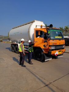 Amankan Obyek Vital, Personel Ditpamobvit Polda Banten Rutin Lakukan Patroli dan Sekaligus Berikan Himbauan