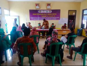 Pemdes Cijeruk Salurkan BLT-DD Tahap 1 Untuk Bulan ke 2 dan 3