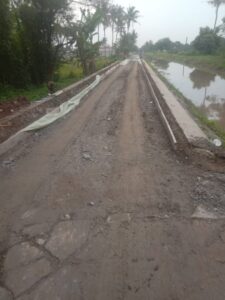 Betonisasi Jalan Desa Gandaria disoal