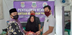 Pemdes Cipaeh Bagikan Bantuan Sembako Kepada 450 KPM