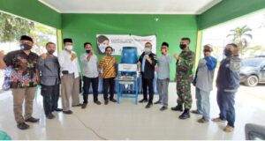 PT. Indah Kiat Serang Bantu 10 Unit Cuci Tangan di Tanara