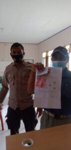 Berlangsungnya Acara Penyaluran BLT-Desa Blukbuk Tahap 7 8 & 9 Berjalan Dengan Protokol Kesehatan