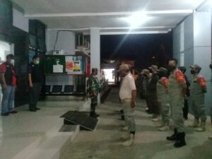 Yakinkan Masyarakat Patuhi PPKM Skala Mikro, MUSPIKA Kecamatan Kemiri Laksanakan Patroli