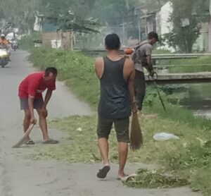 Sambut HUT RI Ke 76 Warga Cilampe Indah Gelar Kerja Bakti
