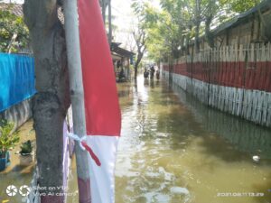 Warga RT 01/003 Kampung Cilampe Terisolir Akibat hujan
