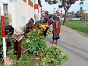 Pemdes Muara Adakan Giat Gotong Royong Sambut HUT RI ke 76