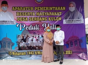 Aparatur Pemerintah Beserta Masyarakat Desa Serdang Kulon Peduli Yatim