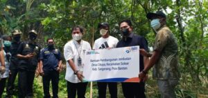 Jembatan Tebing Koja Segera Terbangun, Setelah kunjungan Menteri BUMN, Eric Tohir di dampingi kepala desa Cikuya Ade Safei