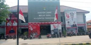 Camat Mekar Baru Monitoring Vaksinasi Serempak di Tiga Titik