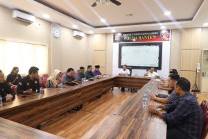 Ditreskrimsus Polda Banten Sambut Audiens Dari Perkumpulan Debus Banten Indonesia