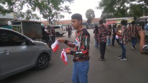 Refleksi 17 Agustus Ormas LMP Marcab Lebak Bagikan 1000 Bendera Tanda Mata.