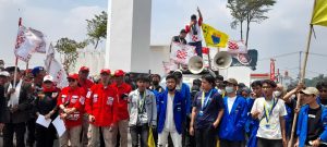 Ratusan Masa Aksi Unjuk Rasa Gerakan 4September 2023 Tuntut Al Muktabar  Dan Kejati Banten Mundur.