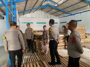 Pastikan Aman Kapolres Lebak .Cek Pasilitas Logistik KPU Lebak.