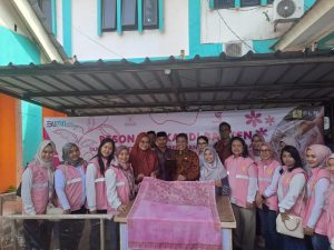 Sanuji Dukung Ibu-ibu di Kelurahan Cibeber Kembangkan UMKM Batik