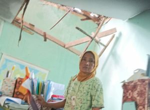 Disapu Angin dan Hujan Deras, Gedung SMPN 3 Satap Gunung Sari Ambruk