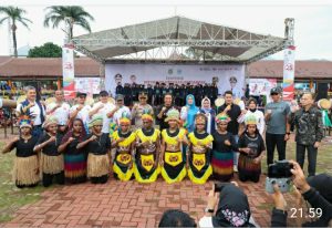 Al Muktabar Salurkan Bantuan dan Jaminan Sosial Penanganan Kemiskinan Ekstrem ke Warga Pandeglang