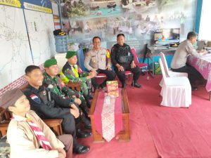 Anggota Koramil 0602-05/Cipocok Jaya dan Polsek Selalu Siaga di Pos Pam Nataru