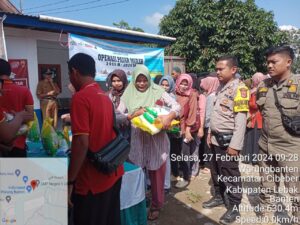 Polres Lebak Bersama Satgas Pangan Lebak Gelar Operasi Pasar Di Kecamatan Cibeber.