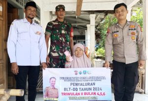 Babinsa Koramil 0602-12/Ciomas dan Pemdes Sukadana Salurkan BLTDD