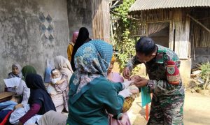 Babinsa Koramil 0602-13/Padarincang Dampingi Kegiatan PIN Polio 2024