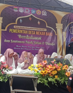 Berkah Bulan Muharram, Puluhan Anak Yatim Piatu dan janda Jompo di Desa Mekar Baru Dapat Santunan