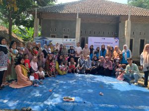 Mahasiswa KUKERTA 36 UIN SMH Banten Gelar Sosialisasi Stunting di Desa Kadumaneuh
