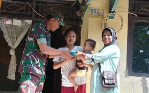 Sertu Asep Dukung PMT Dalam Upaya Turunkan Angka Stunting