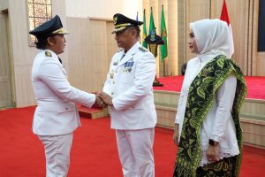 Pj. Gubernur Banten Al Muktabar Lantik Gunawan Rusminto Sebagai Pj.Bupati Lebak