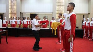 Serahkan Duplikat Bendera Pusaka, Pj. Gubernur Banten : “Harus Dijaga Bersama”