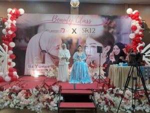 Iis Yunerti Gelar Beauty Class dan Scin Care di Kota Serang
