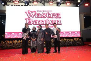 Pj. Gubernur Al Muktabar Dorong Pergelaran Wastra Banten Masuk Kalender Tahunan