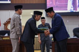 Rapat Paripurna Pemandangan Fraksi Atas Raperda Perubahan APBD 2024, Al Muktabar : “Kita Pelajari Sesuai Kewenangan”