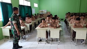 Serka Abdul Somad Berikan Edukasi Terkait Dampak Tawuran Antar Pelajar