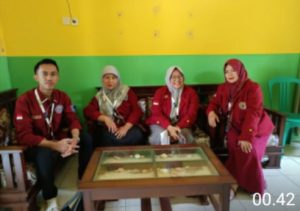 Kelompok KKM 23 Uniba Berkontribusi Dalam KBM di SDN Graha Cisait