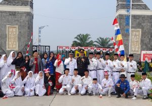 Inisiasi Unik, Upacara Pengibaran Bendera Sang Saka Merah Putih di Bendungan Waduk Karian
