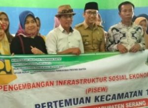 Sosialisasi Program PISEW di Desa Kadu Genep, Percepat Laju Ekonomi