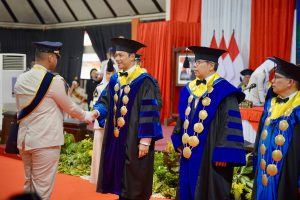 Wisuda 702 Taruna Sekolah Tinggi Pertanahan Nasional, Menteri AHY : “Jangan Pernah Berhenti Belajar”