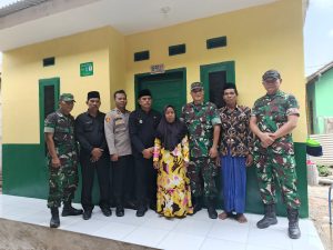 Di Kecamatan Bandung dan Pamarayan, Kodim 0602/Serang Serahkan Kunci Rutilahu