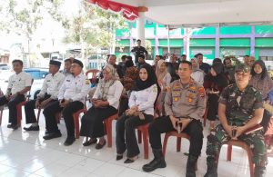 Danramil 0602-09/Cikeusal Bersama Babinsa Amankan Rapat Pleno Terbuka Rekapitulasi DPSHP di Kecamatan Cikeusal
