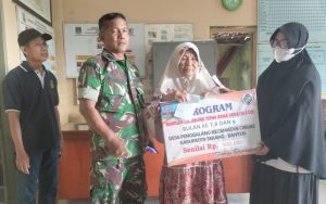 Babinsa Koramil 0602-16/Ciruas Dampingi Pendistribusian BLTDD