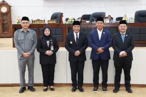 Al Muktabar Hadiri Rapat Paripurna Penetapan Calon Pimpinan DPRD Banten 2024-2029