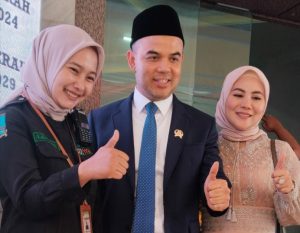 Dede Rohana Dilantik Jadi Wakil Rakyat Banten, Bertekad  Kawal Aspirasi Masyarakat