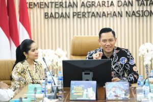 Dedikasi Hari Batik Nasional, Menteri AHY Luncurkan Batik Sekar Pace Bhumi untuk Jajaran Kementerian ATR/BPN